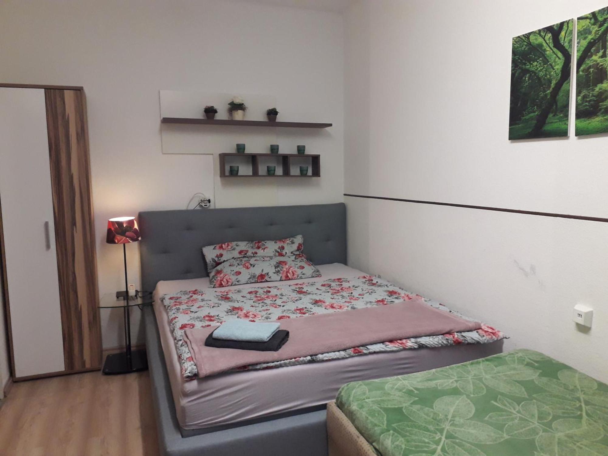 Apartment Ap 1 Im Zentrum Steyr, Bestrooms Eu المظهر الخارجي الصورة