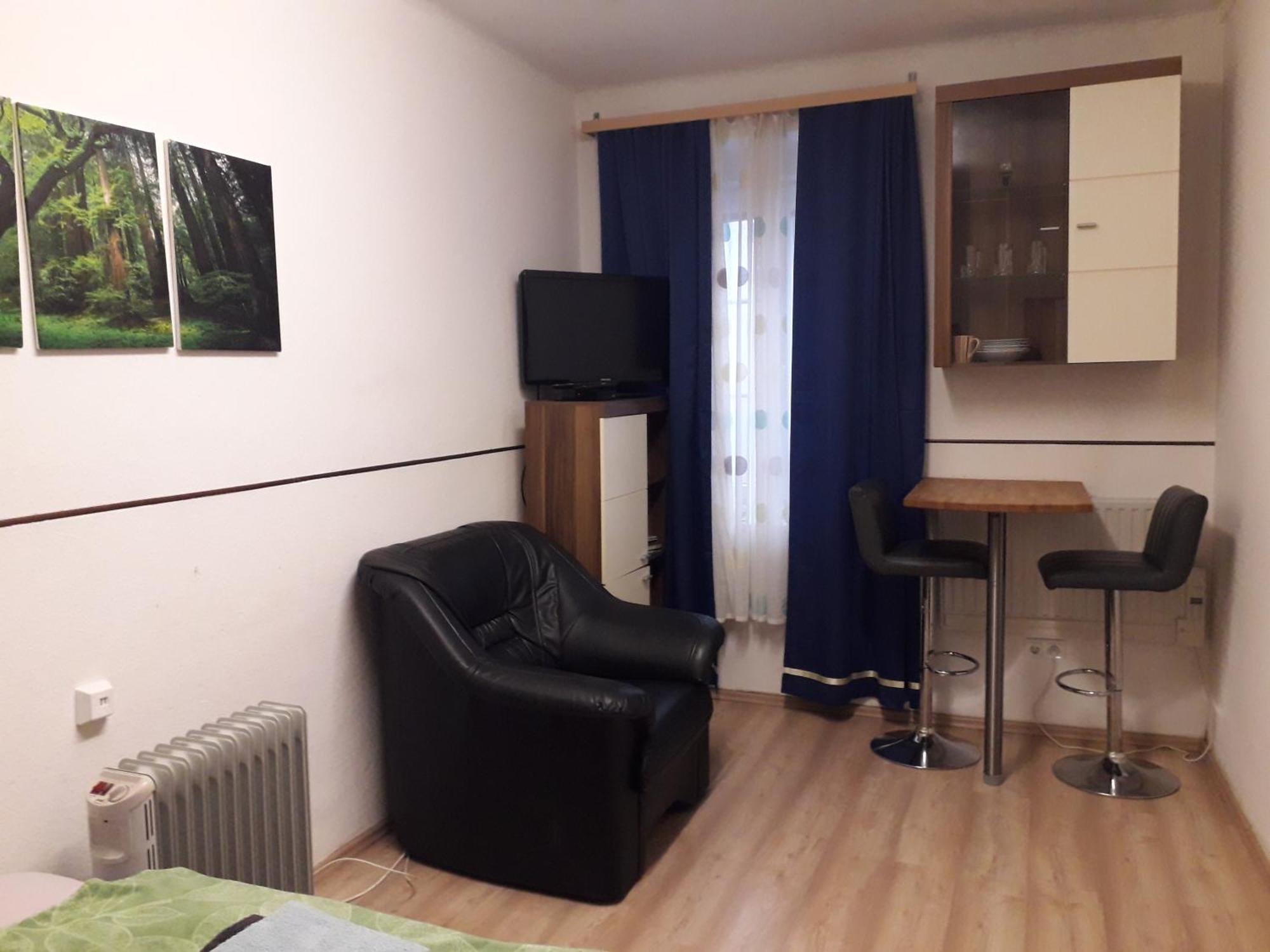 Apartment Ap 1 Im Zentrum Steyr, Bestrooms Eu المظهر الخارجي الصورة
