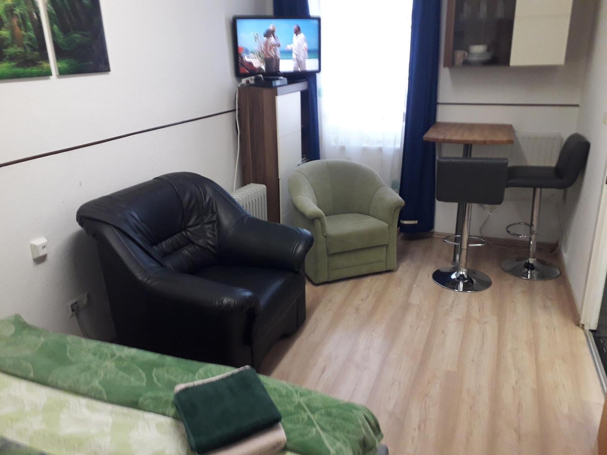 Apartment Ap 1 Im Zentrum Steyr, Bestrooms Eu المظهر الخارجي الصورة