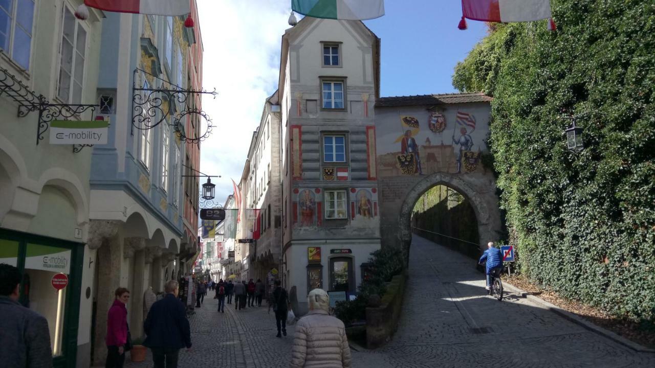 Apartment Ap 1 Im Zentrum Steyr, Bestrooms Eu المظهر الخارجي الصورة
