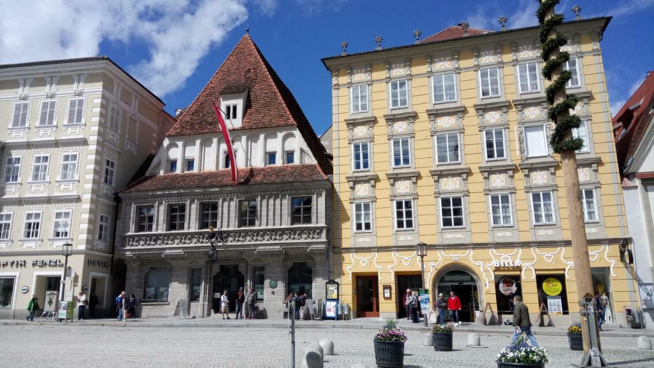 Apartment Ap 1 Im Zentrum Steyr, Bestrooms Eu المظهر الخارجي الصورة