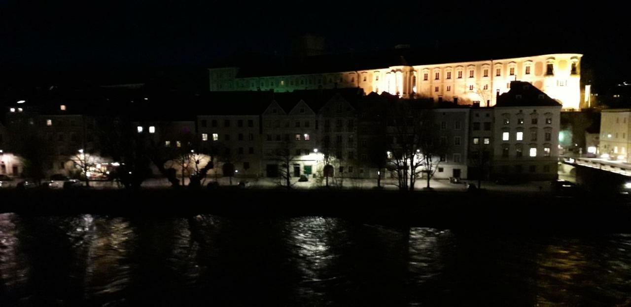 Apartment Ap 1 Im Zentrum Steyr, Bestrooms Eu المظهر الخارجي الصورة